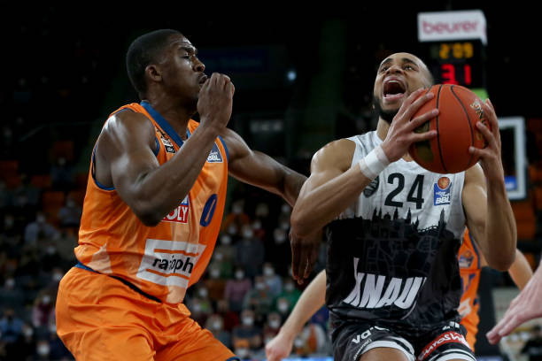 势头来临时 势头来临时